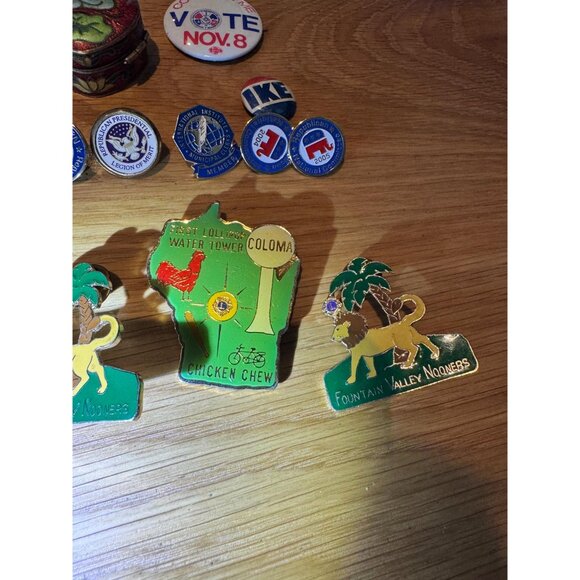 Vintage Estate Junk Drawer Lot - Picture 7 of 9